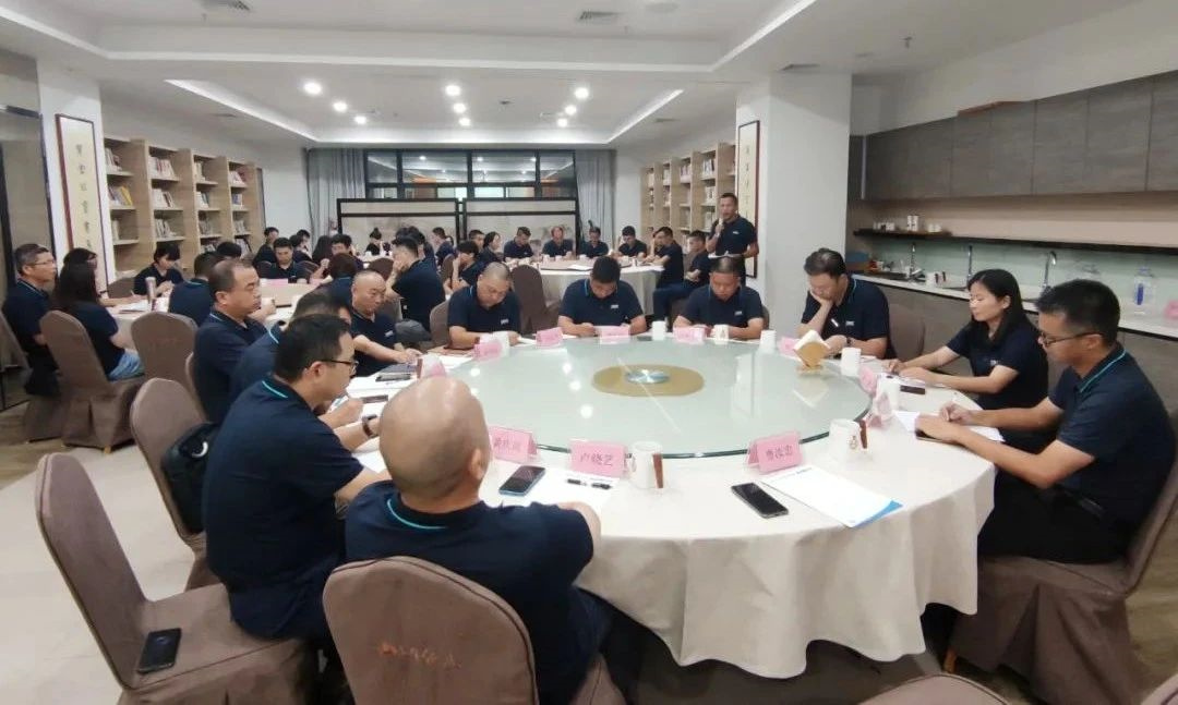 E:\lys\工作\綜合部\公司重大活動(dòng)、新聞\2023.01.17 湖里區(qū)區(qū)委常委、副區(qū)長王達(dá)帶隊(duì)慰問我司\網(wǎng)站\微信圖片_20230209145301.jpg